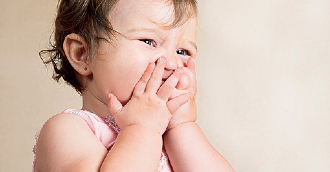 Seu filho chora na hora de escovar os dentes? 
