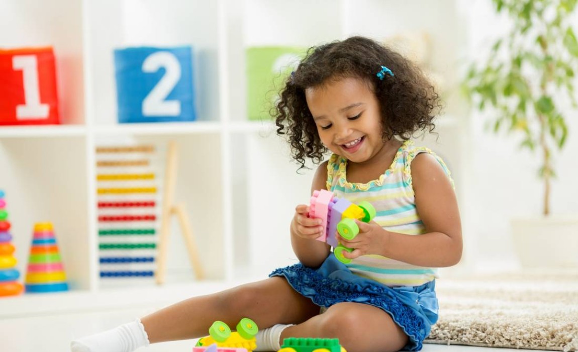 8 dicas para organizar os brinquedos sem gastar muito